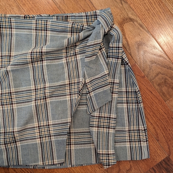 Wilfred mini skirt - Picture 2 of 3